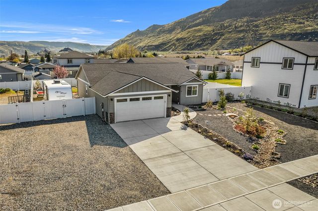 440 Margaux Loop, Malaga, WA 98828