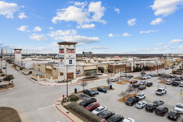 5004 Middlestone Lane, Denton, TX 76226