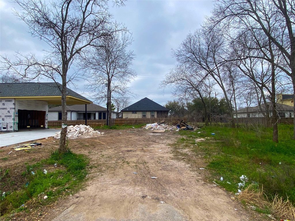 00 Sunbeam Street, Houston, TX 77033