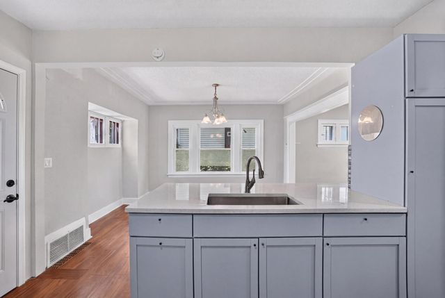 3714 Oliver Avenue N, Minneapolis, MN 55412