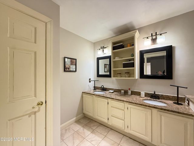 6 Wolcott Drive, Millstone, NJ 08510