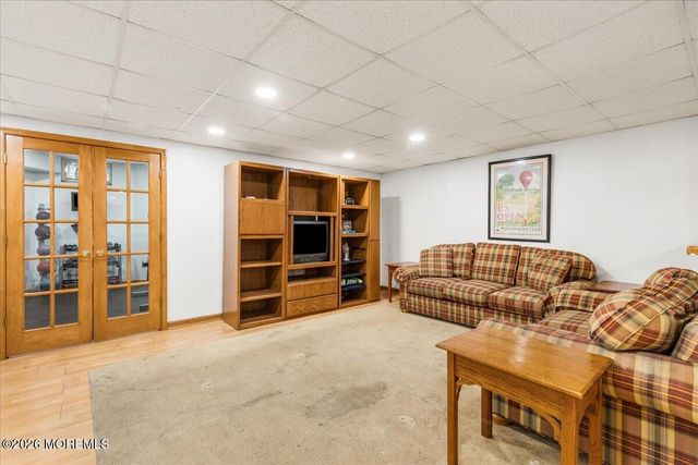 6 Wolcott Drive, Millstone, NJ 08510