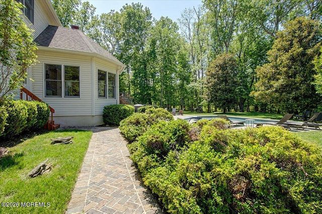 6 Wolcott Drive, Millstone, NJ 08510