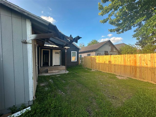 7146 Avenue I, Houston, TX 77011