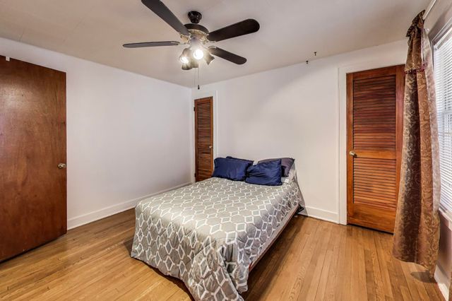 37 E Elizabeth Street, Hammond, IN 46320