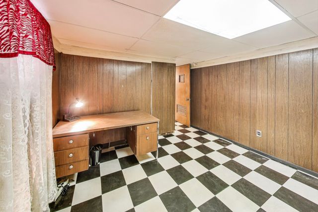 37 E Elizabeth Street, Hammond, IN 46320