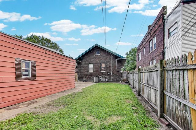 37 E Elizabeth Street, Hammond, IN 46320