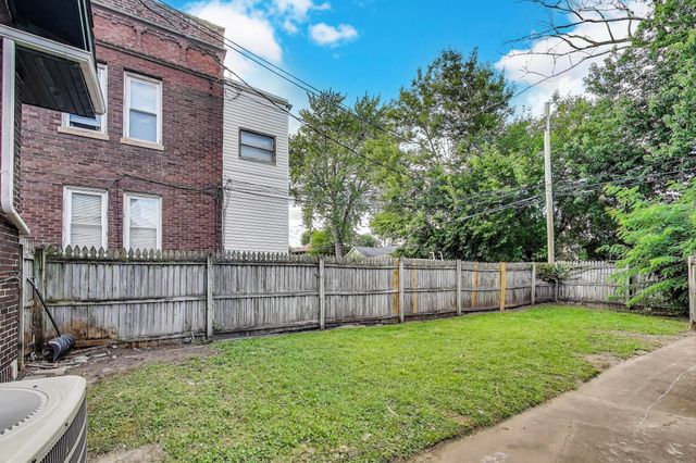 37 E Elizabeth Street, Hammond, IN 46320