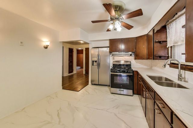 37 E Elizabeth Street, Hammond, IN 46320