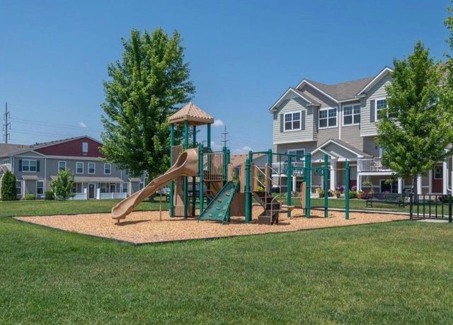 1953 Commonwealth Boulevard 3, Chanhassen, MN 55317