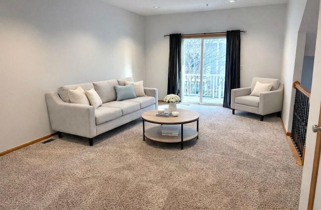 1953 Commonwealth Boulevard 3, Chanhassen, MN 55317