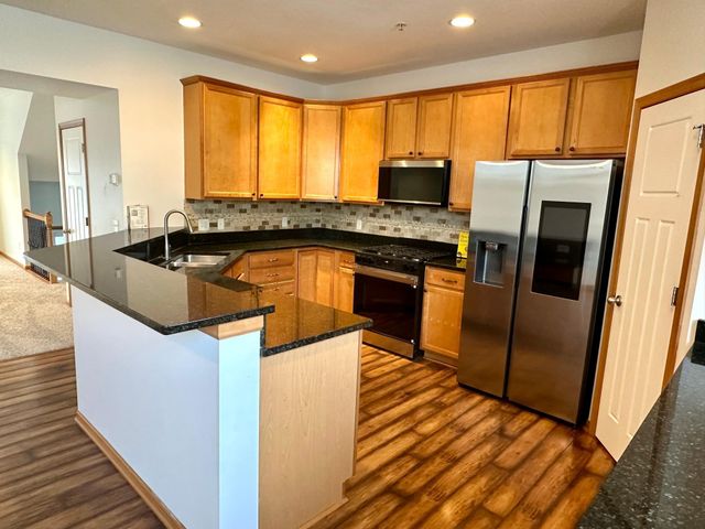 1953 Commonwealth Boulevard 3, Chanhassen, MN 55317