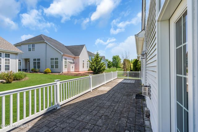 52 Plymouth Way, Barnegat, NJ 08005