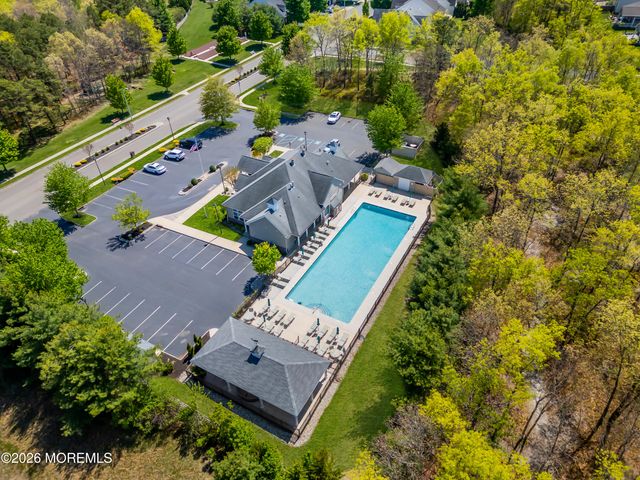 52 Plymouth Way, Barnegat, NJ 08005