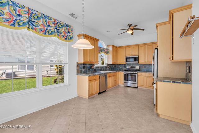 52 Plymouth Way, Barnegat, NJ 08005