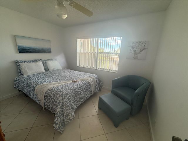 9400 Sunrise Lakes Boulevard 304, Sunrise, FL 33322