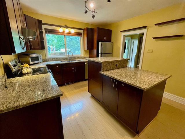 1400 12th Avenue, Menomonie, WI 54751