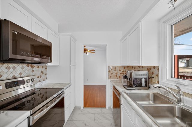 4407 66th Street, Urbandale, IA 50322