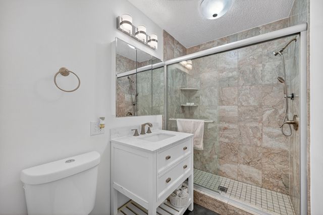 4407 66th Street, Urbandale, IA 50322