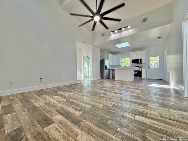 227 Canyon Springs, Canyon Lake, TX 78133