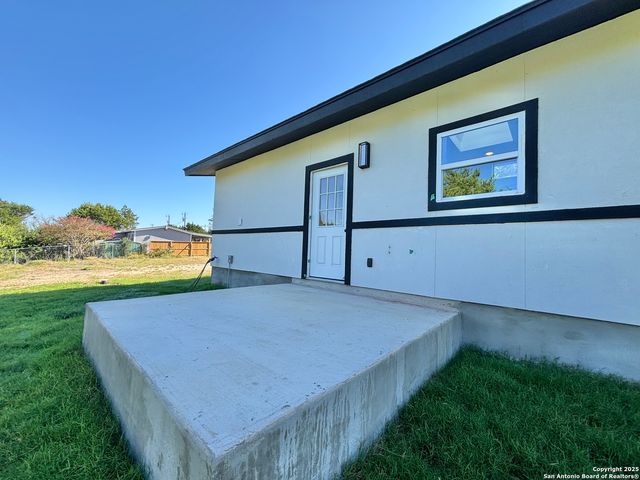 227 Canyon Springs, Canyon Lake, TX 78133