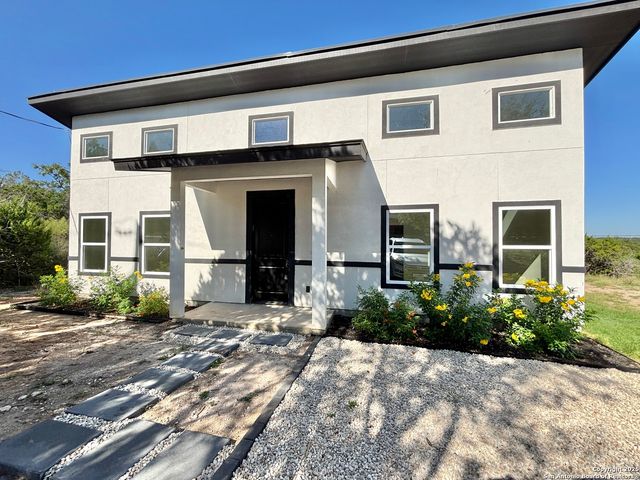 227 Canyon Springs, Canyon Lake, TX 78133