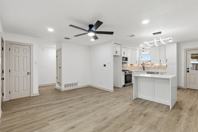 8442 Campanella Drive, Dallas, TX 75243