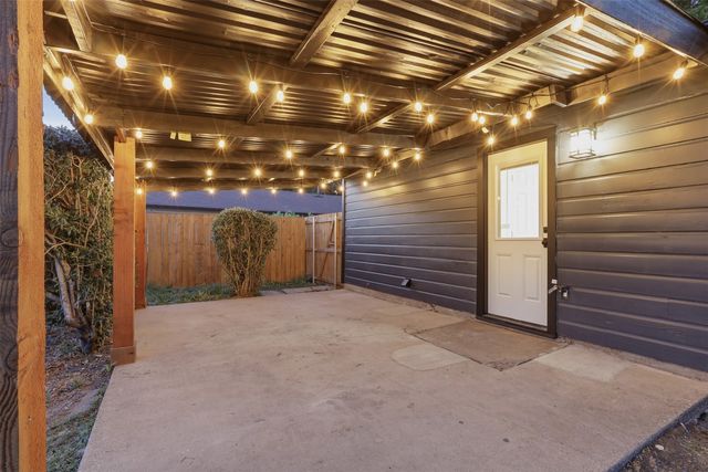 8442 Campanella Drive, Dallas, TX 75243