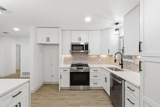 8442 Campanella Drive, Dallas, TX 75243