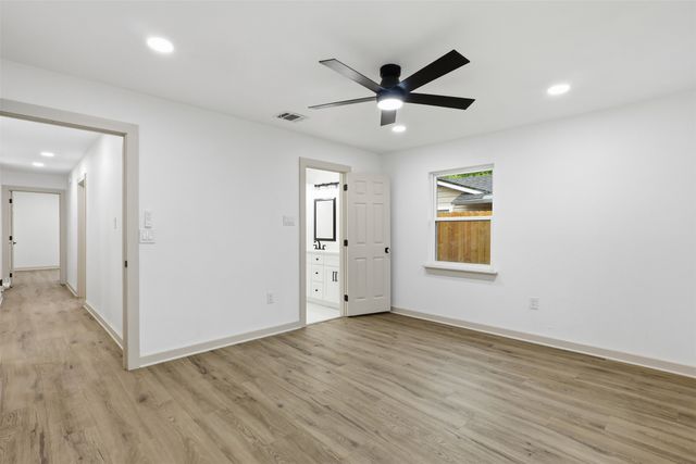 8442 Campanella Drive, Dallas, TX 75243