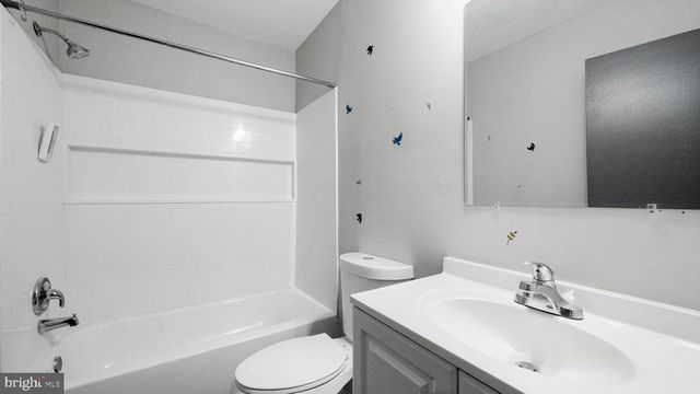 607 BROMLEY ESTS EST, Pine Hill, NJ 08021