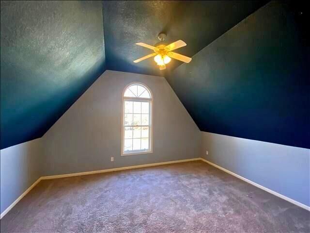 1172 WHITE OAK Lane, Liberty, MO 64068