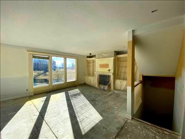 1172 WHITE OAK Lane, Liberty, MO 64068