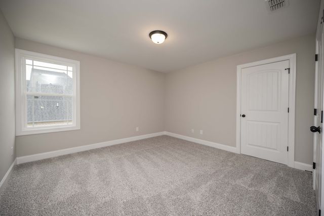 5409 Walnut Farms Blvd, Christiana, TN 37037