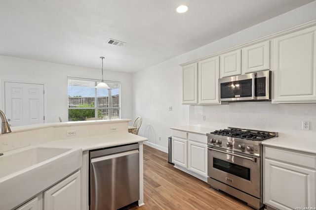 8435 Autry Bnd, San Antonio, TX 78254