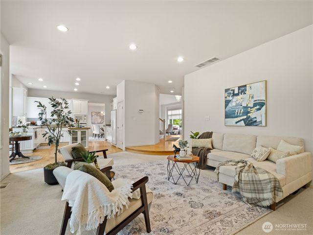 8202 204th Avenue Ct E, Bonney Lake, WA 98391