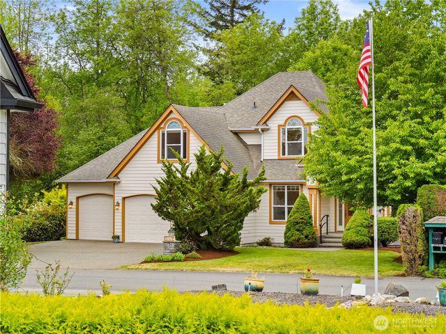 8202 204th Avenue Ct E, Bonney Lake, WA 98391