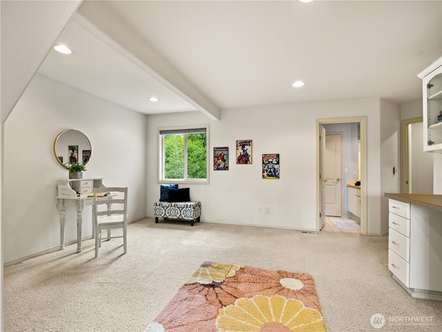 8202 204th Avenue Ct E, Bonney Lake, WA 98391