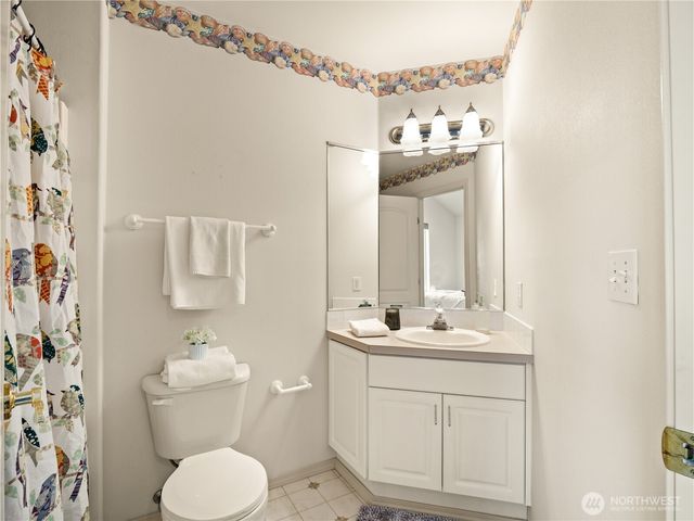 8202 204th Avenue Ct E, Bonney Lake, WA 98391