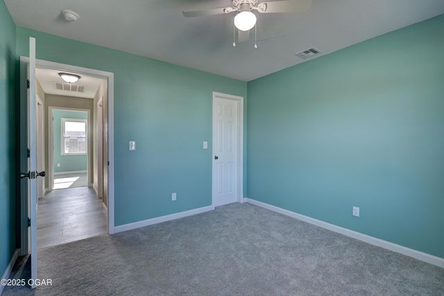 1828 W 4th Street, Joplin, MO 64801