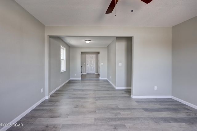 1828 W 4th Street, Joplin, MO 64801