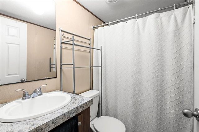 341 SW Front ST, Bartlett, TX 76511