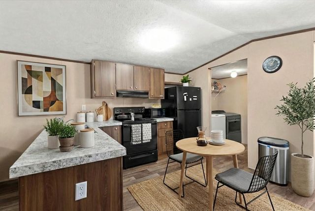 341 SW Front ST, Bartlett, TX 76511