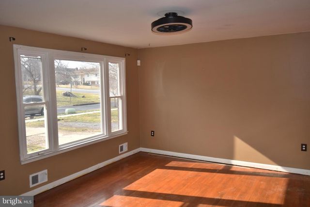 7602 LOCRIS DR, Upper Marlboro, MD 20772