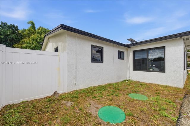 7491 Raleigh Street, Hollywood, FL 33024