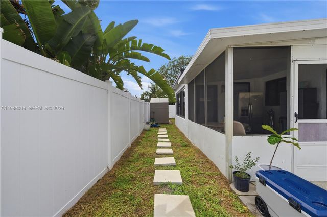 7491 Raleigh Street, Hollywood, FL 33024
