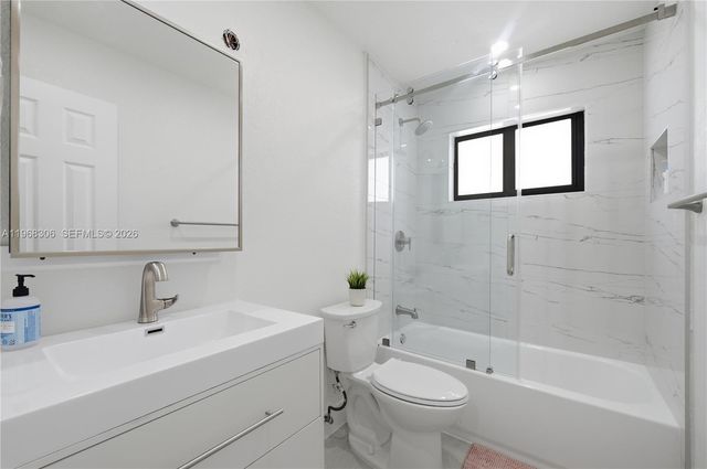 7491 Raleigh Street, Hollywood, FL 33024
