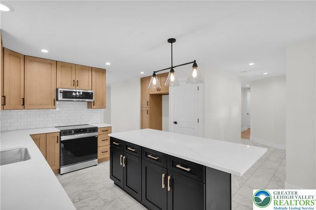 5722 Shady Lane, East Allen Twp, PA 18014
