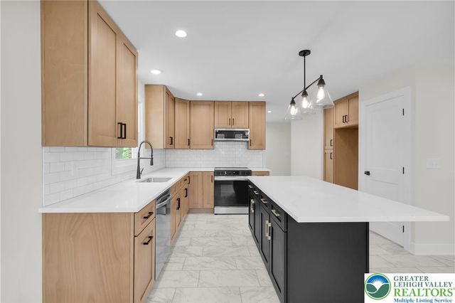 5722 Shady Lane, East Allen Twp, PA 18014