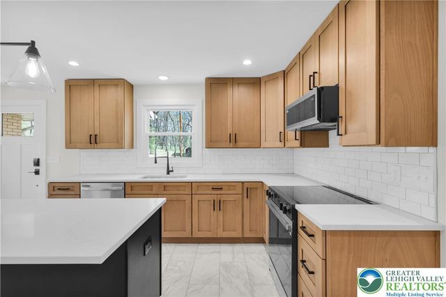 5722 Shady Lane, East Allen Twp, PA 18014